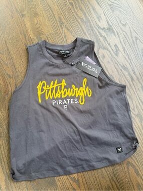 Pittsburgh Pirates Women’s Sleeveless Cropped Tank Top - Black
